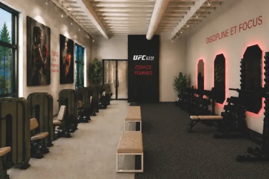Espace femmes d'un club UFC GYM, avec ses machines dédiées